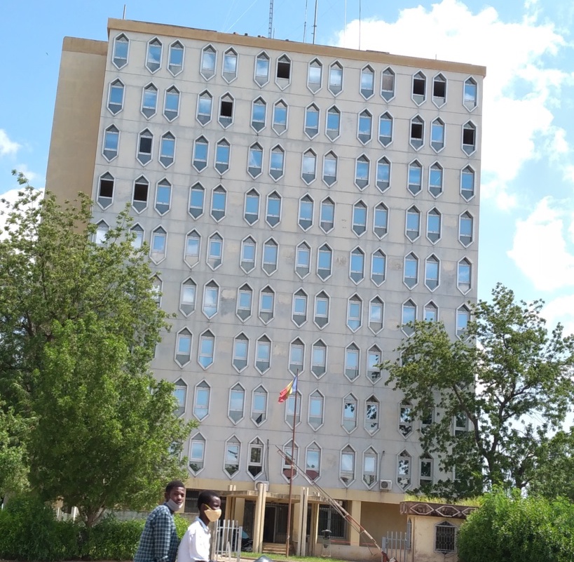 Tchad : les autorités demandent aux établissements de contenir les élèves dans les classes Tchad : les autorités demandent aux établissements de contenir les élèves dans les classes
