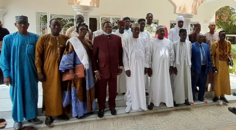 Tchad : la plateforme "Tous pour la paix" en visite aux sièges du MPS et RDP Tchad : la plateforme "Tous pour la paix" en visite aux sièges du MPS et RDP