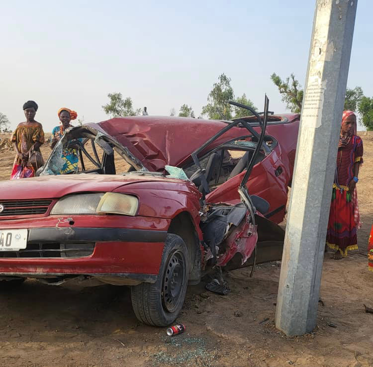 Tchad : un véhicule se renverse et fait des victimes à N'djamena Tchad : un véhicule se renverse et fait des victimes à N'djamena