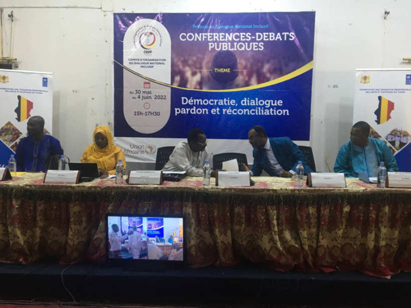 Tchad : le débat sur le bilinguisme suscite des divergences Tchad : le débat sur le bilinguisme suscite des divergences