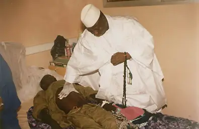 Sénégal : Président Yaya Jammeh "guérisseur" du Sida, comment cette montagne de propagande et d’intoxication d’Etat s’est effondrée…
