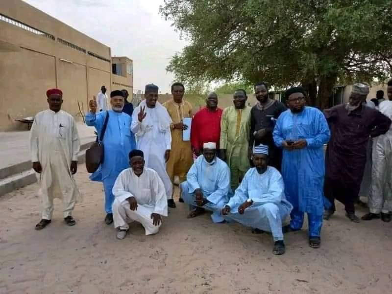 Tchad : les six leaders de Wakit Tamma en route vers N'Djamena. © Droits réservés Tchad : les six leaders de Wakit Tamma en route vers N'Djamena. © Droits réservés