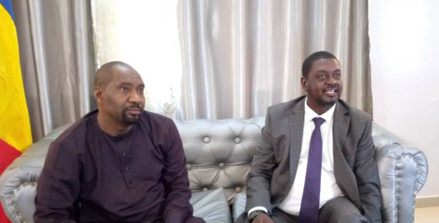 Tchad : le secrétaire d’Etat à l’Education visite les centres d’examen du brevet de Sarh Tchad : le secrétaire d’Etat à l’Education visite les centres d’examen du brevet de Sarh