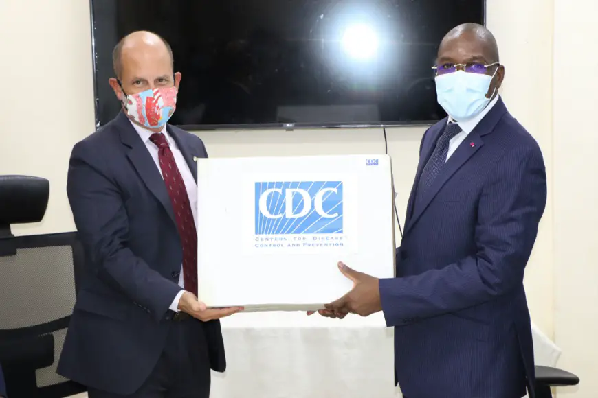 Cameroun : les Etats-Unis appuient le système de santé en équipements médicaux