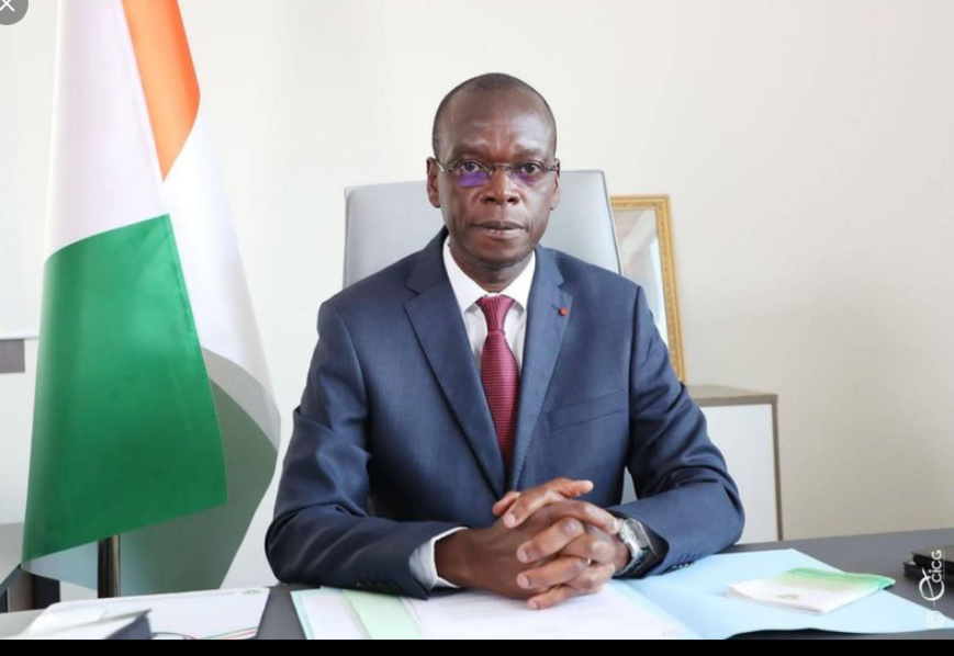 Côte d’Ivoire : le gouvernement lance une plateforme pour dénoncer les cas de corruption Côte d’Ivoire : le gouvernement lance une plateforme pour dénoncer les cas de corruption