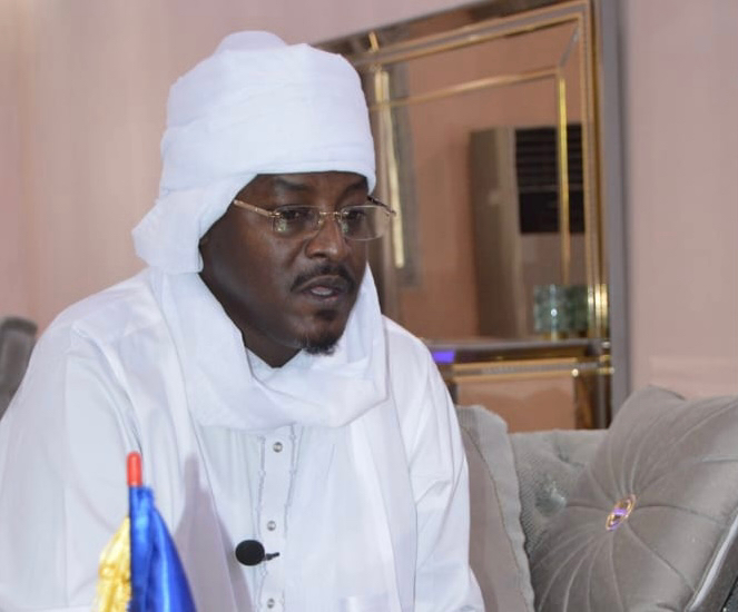 Tchad : le gouverneur du Kanem reçoit les félicitations de sa hiérarchie Tchad : le gouverneur du Kanem reçoit les félicitations de sa hiérarchie