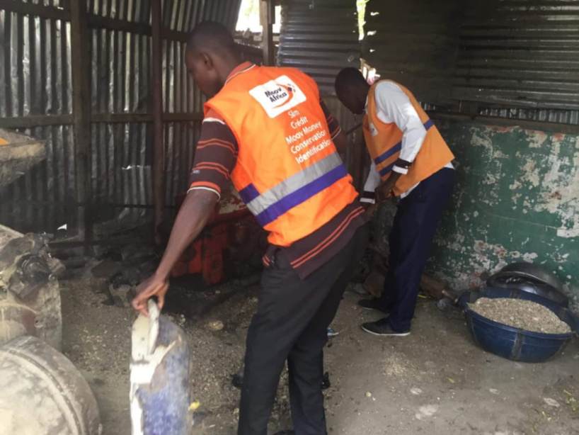 Tchad : Moov Africa lance une grande opération de salubrité à Koundoul Tchad : Moov Africa lance une grande opération de salubrité à Koundoul