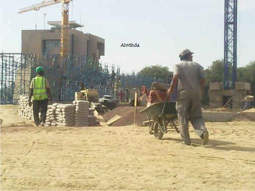 Le chantier de construction de la Place de la Nation (ex-Place de l'Indépendance). Alwihda Info