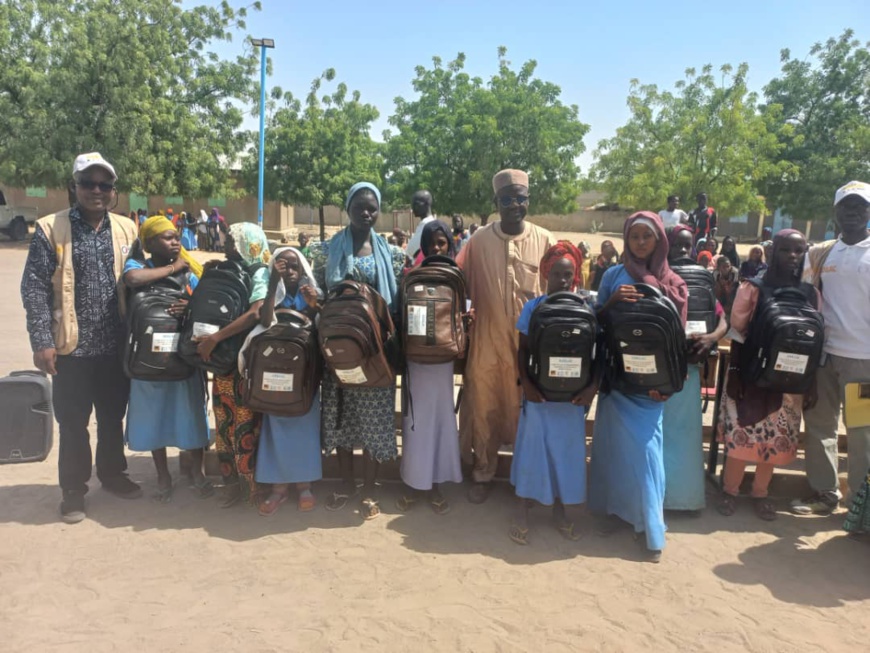 Tchad : des prix d'excellence aux filles modèles des écoles de la province du Lac Tchad : des prix d'excellence aux filles modèles des écoles de la province du Lac