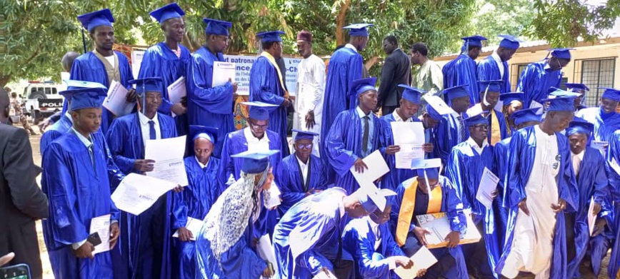 Tchad : 51 lauréats du cycle de DTS de l’ENASTIC de Sarh ont reçu leurs parchemins