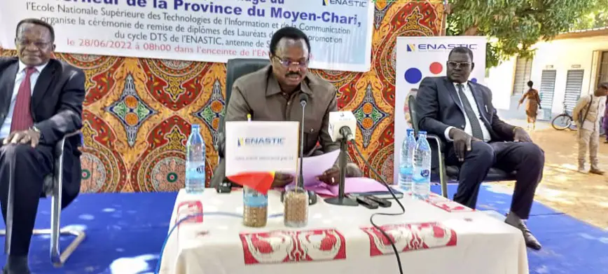 Tchad : 51 lauréats du cycle de DTS de l’ENASTIC de Sarh ont reçu leurs parchemins