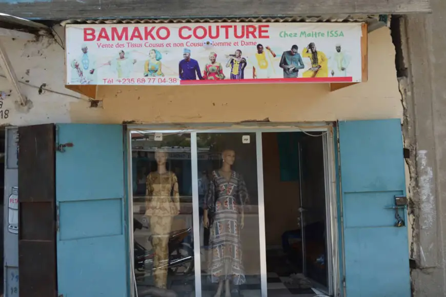 Tchad : ces étrangers qui offrent la mode et l'emploi