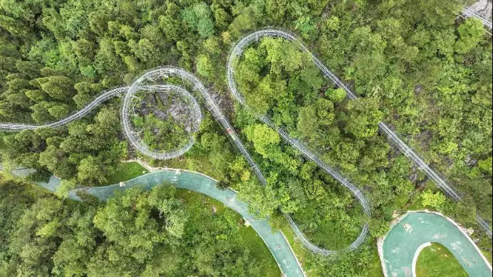 Aerial photo taken on June 25, 2022 shows the Taohuayuan National Forest Park in southwest China's Chongqing municipality. (Photo by Qiu Hongbin/People's Daily Online)