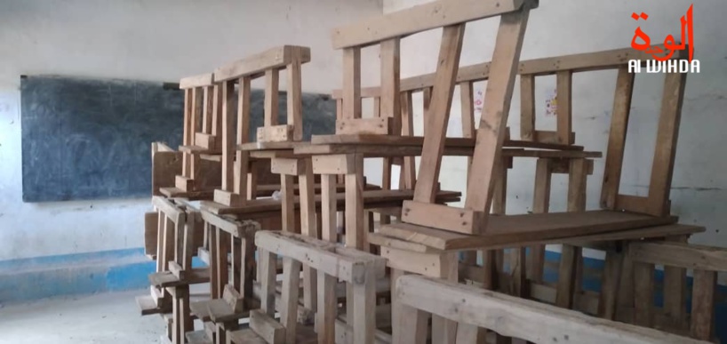 Une salle de classe au Tchad pendant la Covid-19. Illustration © Ben K./Alwihda Info