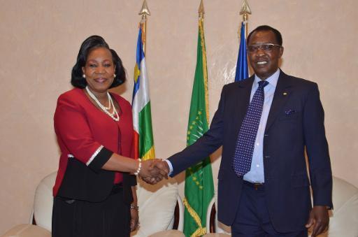 La Présidente Catherine Samba Panza (gauche) et son Idriss Déby (droite). Crédit photo : Sources
