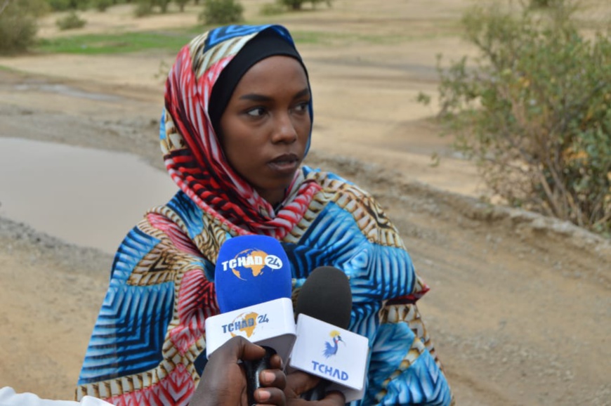 Tchad : la ministre des Transports à bord d’un bus pour une inspection de terrain Tchad : la ministre des Transports à bord d’un bus pour une inspection de terrain
