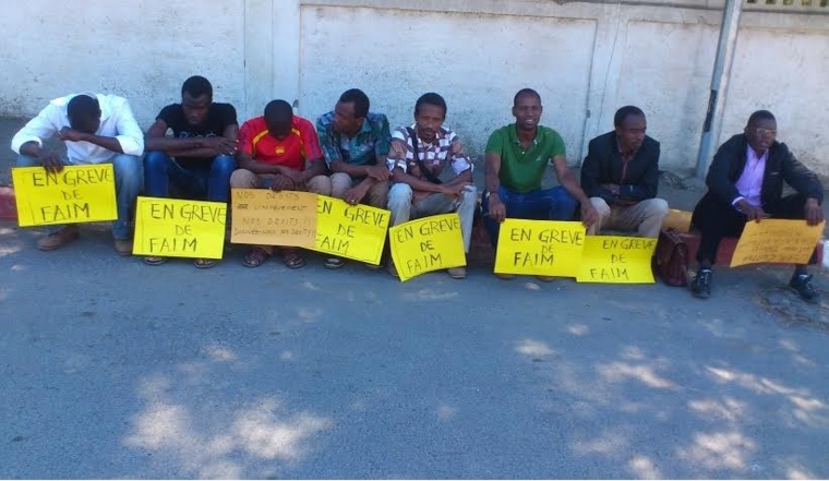 Algérie : L'ambassadeur dit être menacé de mort, les étudiants tchadiens maintiennent la pression, Algérie : L'ambassadeur dit être menacé de mort, les étudiants tchadiens maintiennent la pression,