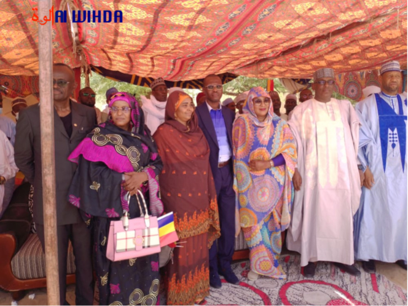 Tchad : des membres du CNT sensibilisent sur la paix au Kanem Tchad : des membres du CNT sensibilisent sur la paix au Kanem