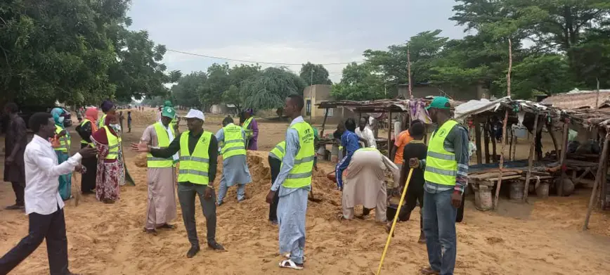 Tchad : l'URT initie une journée de salubrité au 8ème arrondissement de Ndjamena