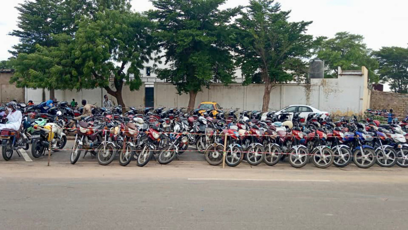 Tchad : les parkings à motos autour du stade de Diguel ont fait des heureux Tchad : les parkings à motos autour du stade de Diguel ont fait des heureux