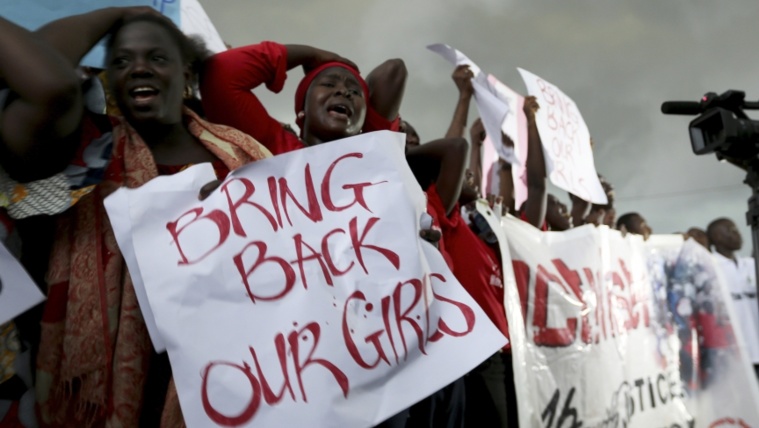 Des femmes manifestent pour les 200 écolières enlevés par Boko Haram. Credit: REUTERS/Afolabi Sotunde Des femmes manifestent pour les 200 écolières enlevés par Boko Haram. Credit: REUTERS/Afolabi Sotunde