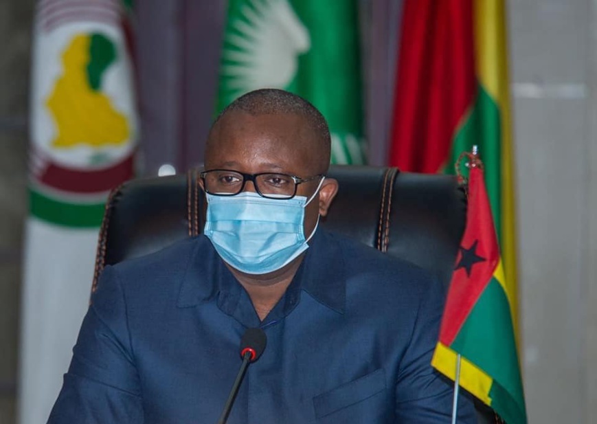 Tchad : le président de la CEDEAO Umaro Sissoco est arrivé à N'Djamena. © DR Tchad : le président de la CEDEAO Umaro Sissoco est arrivé à N'Djamena. © DR