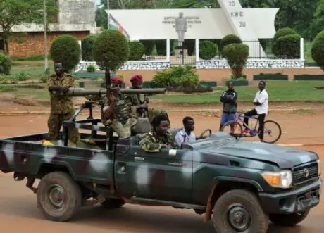 Des combattants de la Séléka sur un pick-up à Bangui. Photo non datée. Crédits photo : Sources