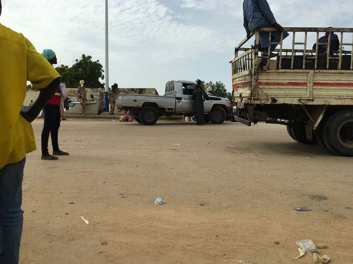 Tchad : une dispute entre un colonel et un douanier a failli finir dans le sang Tchad : une dispute entre un colonel et un douanier a failli finir dans le sang