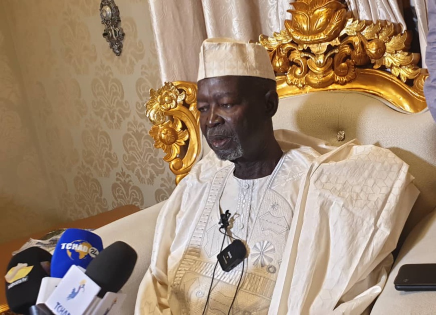 Tchad : le leader du RNDP, Mahamat Bachar Aguid, regagne le pays. © Malick Mahamat/Alwihda Info Tchad : le leader du RNDP, Mahamat Bachar Aguid, regagne le pays. © Malick Mahamat/Alwihda Info