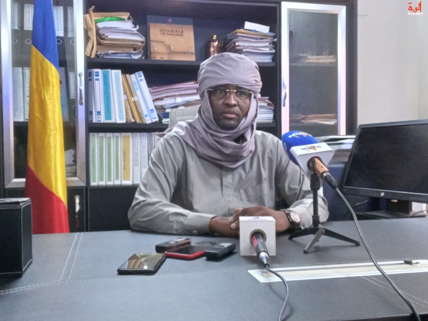 Le ministre de l’Environnement Mahamat Ahmat Lazina. © Ali Moussa/Alwihda Info Le ministre de l’Environnement Mahamat Ahmat Lazina. © Ali Moussa/Alwihda Info