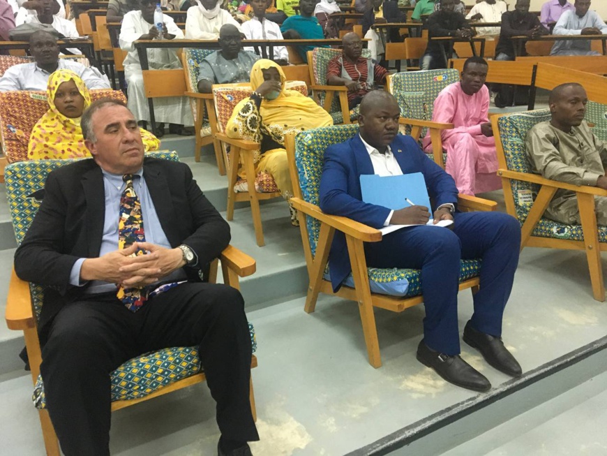 Tchad : 70 lauréats du "English Access Program" honorés à N'Djamena Tchad : 70 lauréats du "English Access Program" honorés à N'Djamena