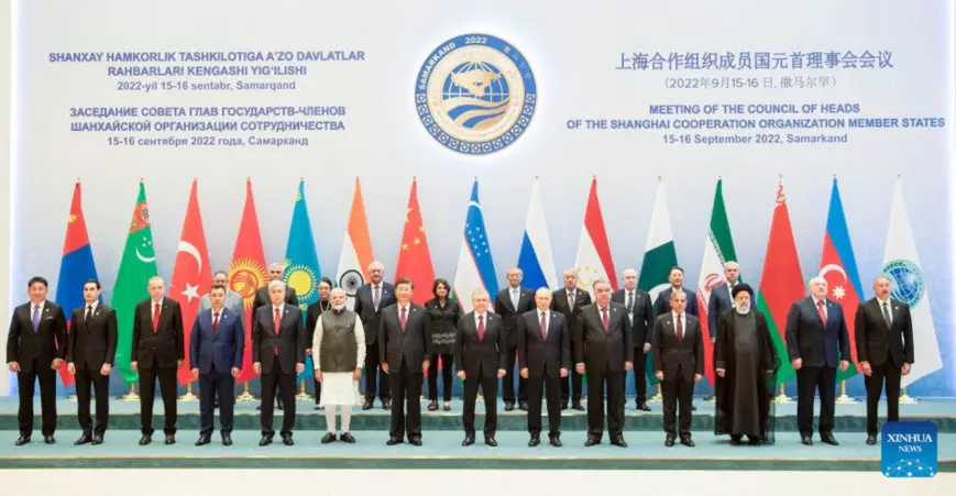 Chinese President Xi Jinping poses for a group photo with other leaders and guests ahead of the 22nd meeting of the Council of Heads of State of the Shanghai Cooperation Organization (SCO) in Samarkand, Uzbekistan, Sept. 16, 2022. Xi attended the meeting and delivered a speech. (Xinhua/Li Tao)
