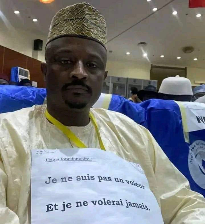 Tchad : "j'étais fonctionnaire, j'ai géré des milliards mais je n'ai jamais volé", Dr. Nassour Ibrahim Koursami Tchad : "j'étais fonctionnaire, j'ai géré des milliards mais je n'ai jamais volé", Dr. Nassour Ibrahim Koursami