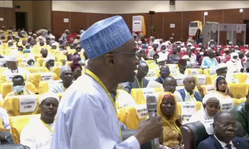 Tchad : les hommes politiques ont "peur" de parler des relations avec la France, estime Kebzabo
