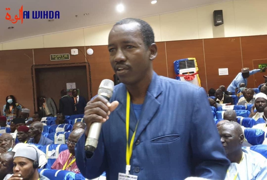 Tchad : « nous sommes pour un mandat présidentiel de 7 ans renouvelable » (Dr Ali Haroun) Tchad : « nous sommes pour un mandat présidentiel de 7 ans renouvelable » (Dr Ali Haroun)