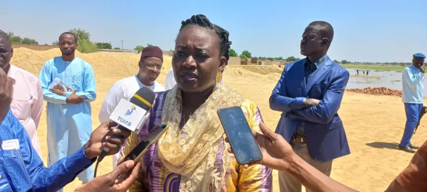 N'Djamena : la ministre des Affaires foncières inspecte des aménagements pour prévenir les inondations