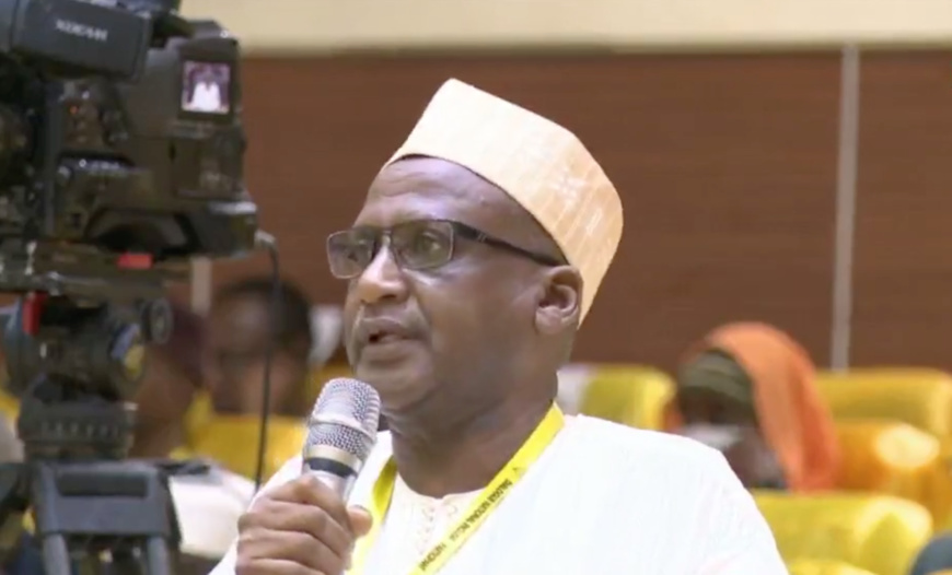 Tchad : "un seul référendum peut suffire", Mahamat Moustapha Tidjani Tchad : "un seul référendum peut suffire", Mahamat Moustapha Tidjani