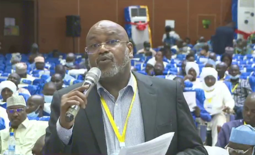 Mahamat Assileck Halata : "l'argent du contribuable tchadien a été dilapidé" Mahamat Assileck Halata : "l'argent du contribuable tchadien a été dilapidé"