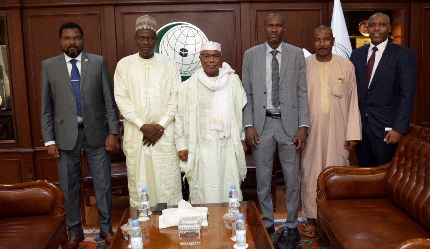 Tchad : des perspectives de coopération entre l'Université Roi Fayçal et l'OCI. © OCI Tchad : des perspectives de coopération entre l'Université Roi Fayçal et l'OCI. © OCI