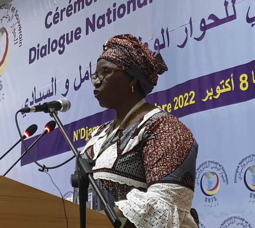 Tchad : le Palais du 15 doit devenir un centre de conférence international, suggère le DNIS