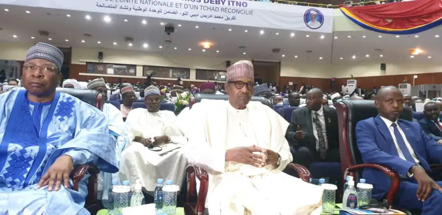 Le président du Nigeria à N'Djamena pour l'investiture de Mahamat Idriss Deby