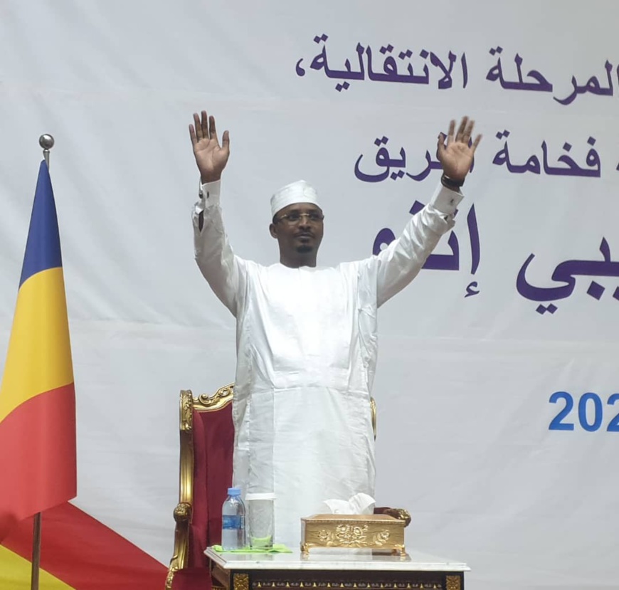 Tchad : voici la formule de serment du président de la transition Mahamat Idriss Deby Tchad : voici la formule de serment du président de la transition Mahamat Idriss Deby