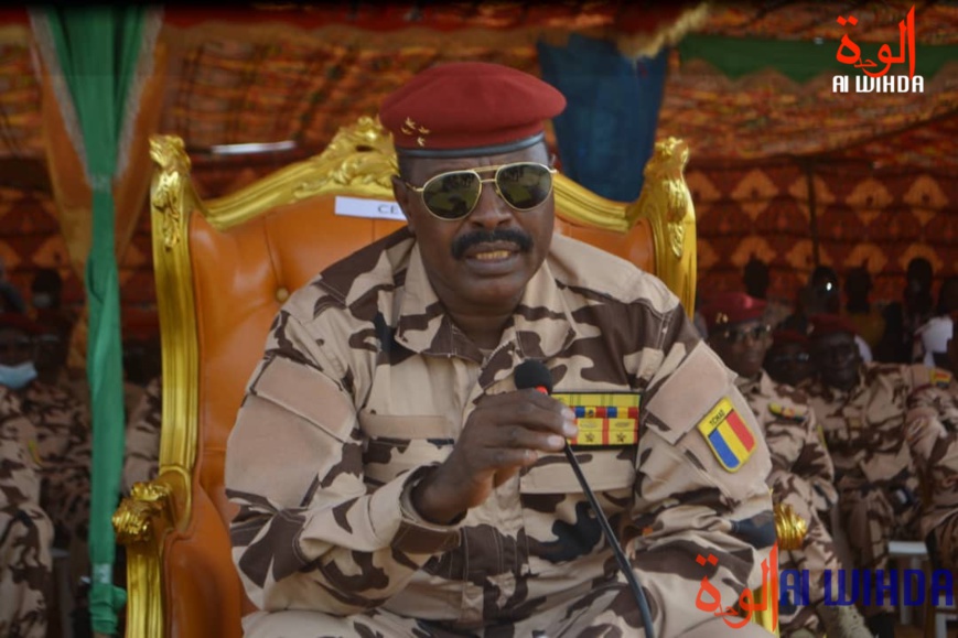 Tchad : le CEMGA Abakar Abdelkerim Daoud élevé au grade de général d'armée Tchad : le CEMGA Abakar Abdelkerim Daoud élevé au grade de général d'armée