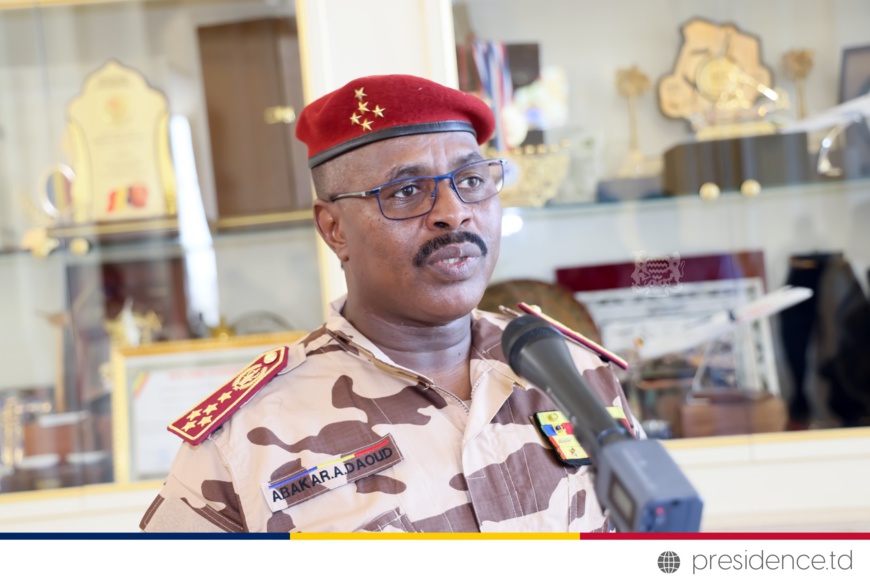 L'officier Abakar Abdelkerim Daoud devient le 3ème général d'armée de l'histoire du Tchad. © DGCOM/PR L'officier Abakar Abdelkerim Daoud devient le 3ème général d'armée de l'histoire du Tchad. © DGCOM/PR