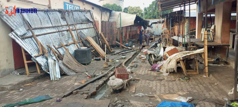 Tchad : l’incendie d’une boutique de parfums fait des dégâts au marché de Sarh Tchad : l’incendie d’une boutique de parfums fait des dégâts au marché de Sarh