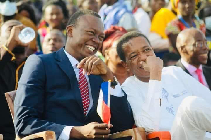Succes Masra et Moustapha Masri lors d'un meeting au stade Idriss Mahamat Ouya en 2022. © DR Succes Masra et Moustapha Masri lors d'un meeting au stade Idriss Mahamat Ouya en 2022. © DR