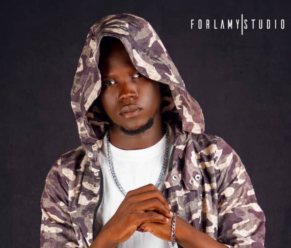 Tchad : Benil passe à la vitesse supérieure avec son nouvel album Tchad : Benil passe à la vitesse supérieure avec son nouvel album
