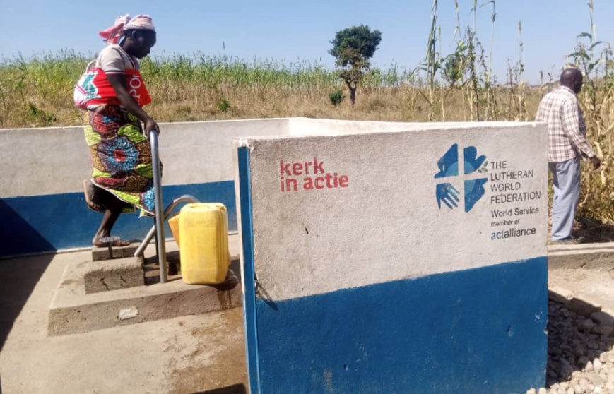 De l’eau potable pour les populations. De l’eau potable pour les populations.