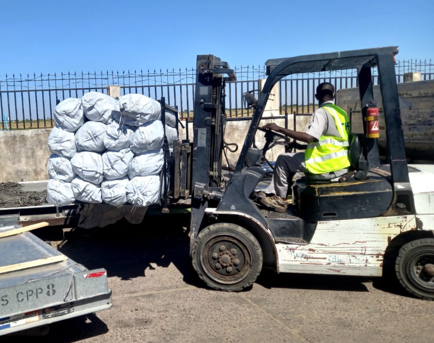 Tchad : le HCR et la coopération suisse acheminent 300 tentes pour les sinistrés d'inondations Tchad : le HCR et la coopération suisse acheminent 300 tentes pour les sinistrés d'inondations