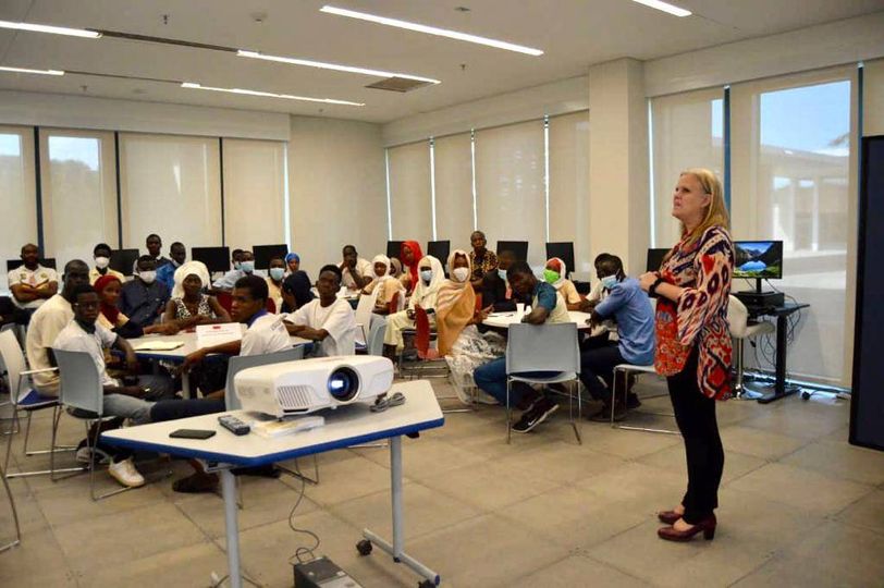 Tchad : les États-Unis promeuvent leur modèle démocratique à la jeunesse Tchad : les États-Unis promeuvent leur modèle démocratique à la jeunesse